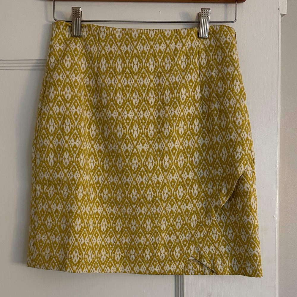 Sweet Rain Yellow and White Patterned Mini Skirt